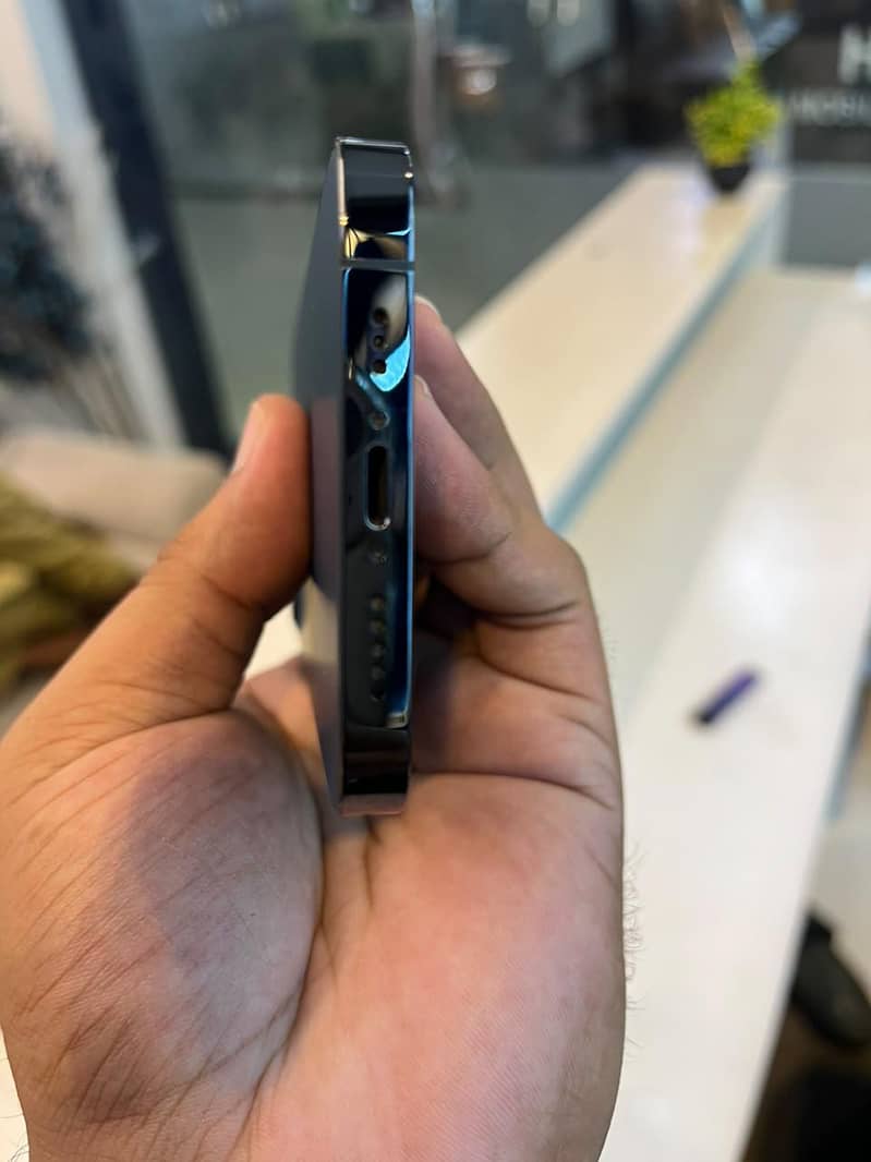 Apple iPhone 12 Pro 7