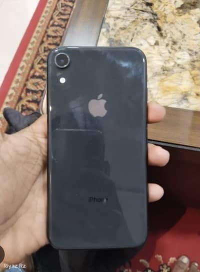 iPhone XR