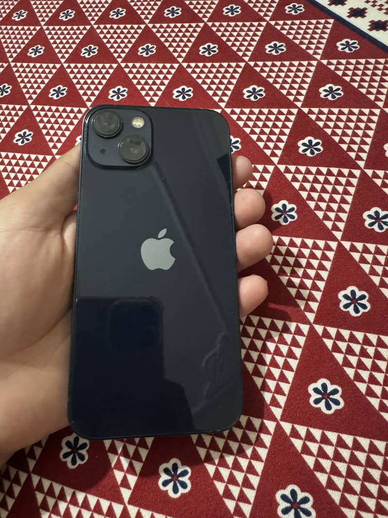 Apple iPhone 13 0