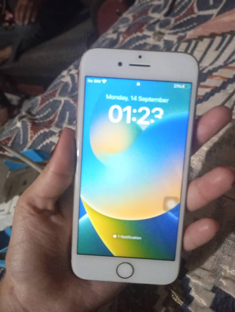 iphone 8 3