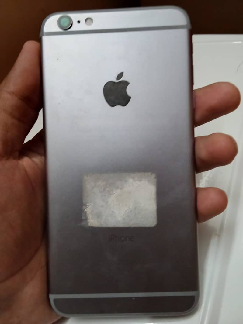 Apple iPhone 6S Plus 2