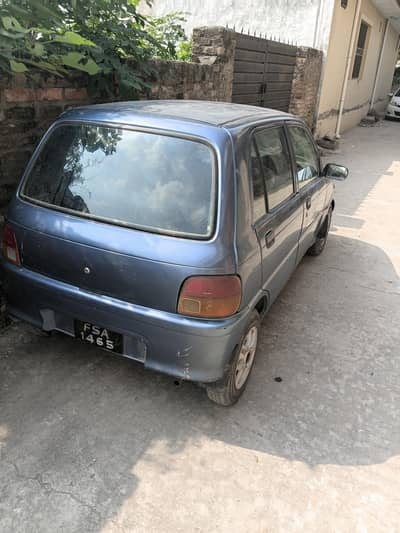 Daihatsu Cuore 2003