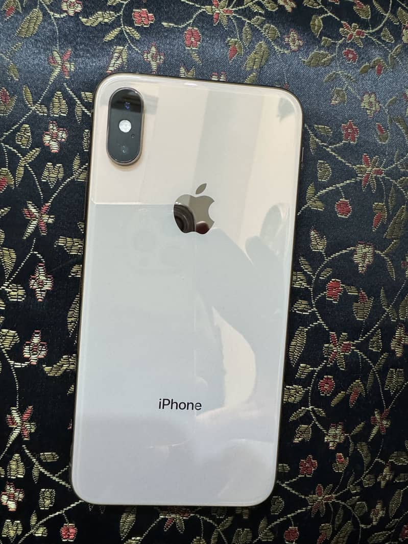 Apple iPhone XS 0