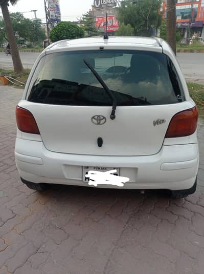 Toyota Vitz 2003