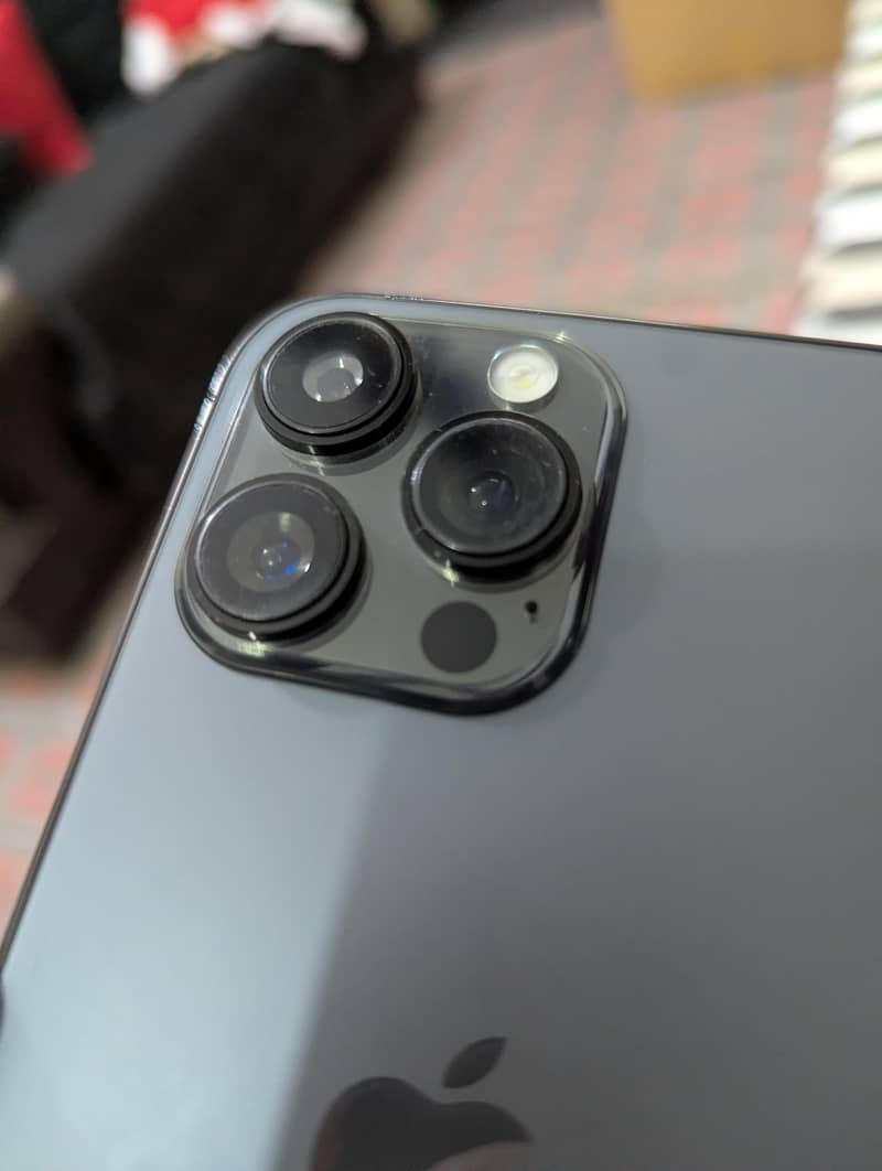 iPhone 14 Pro Max 6