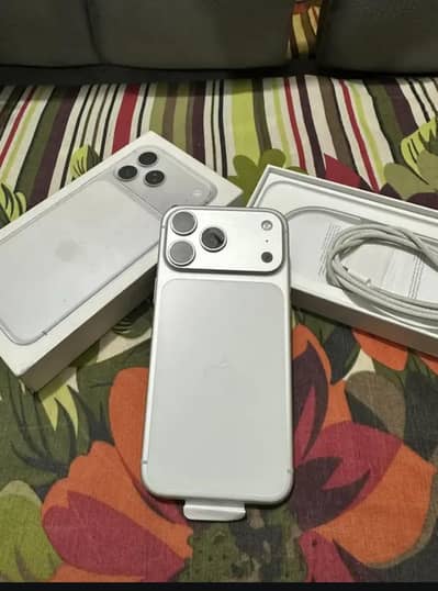 I PHONE 17 PRO MAX JV