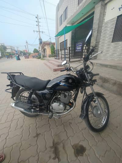 Suzuki GS 150  September last 2024 100% Geniune  first owner