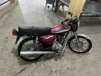 Honda 125 model2015 WhatsApp number 03134213540