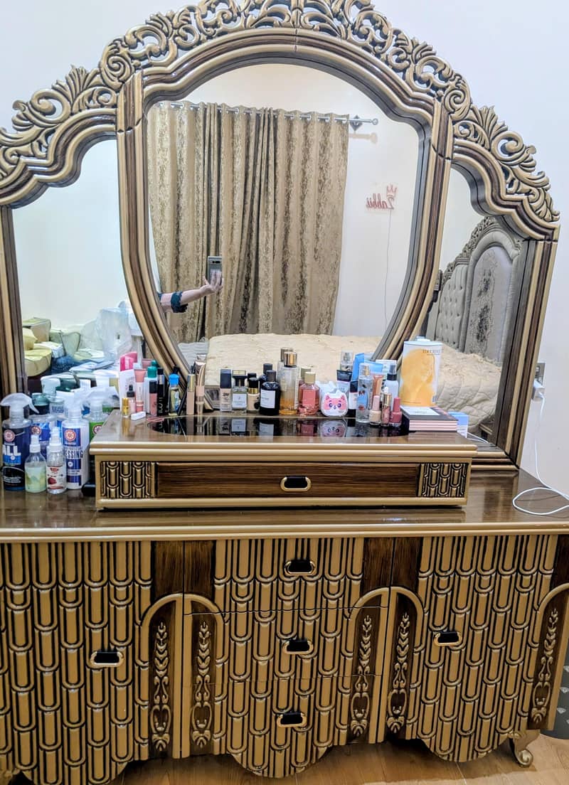 full bed set chinioti available 2