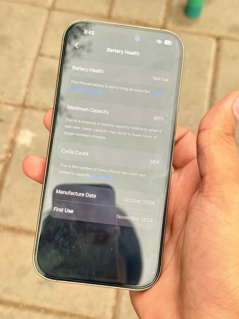 Apple iPhone 16 Pro 2