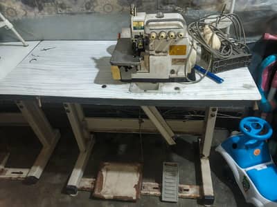 overlock machine
