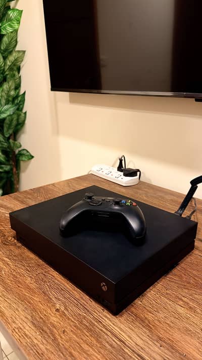 X Box One X