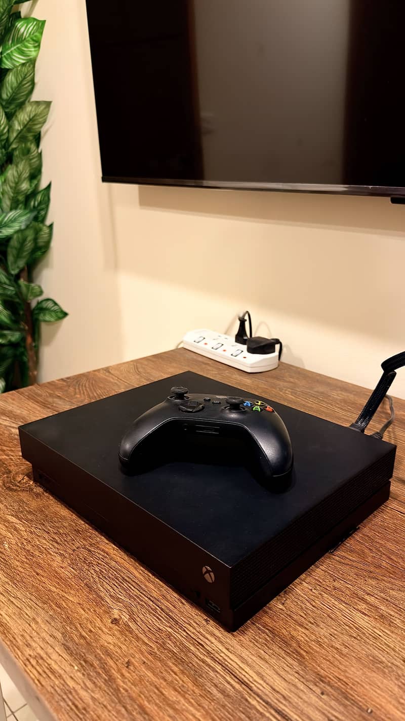 X Box One X 0