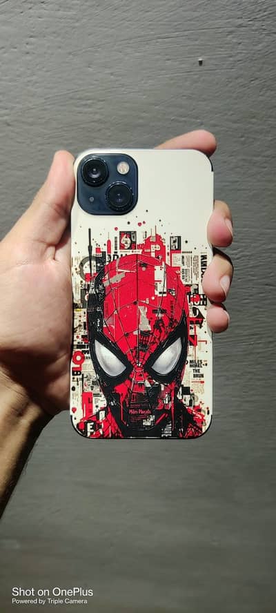 Apple iPhone 13