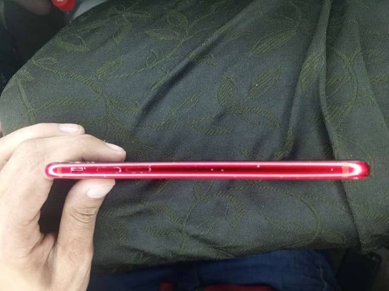 Apple iPhone 8 6