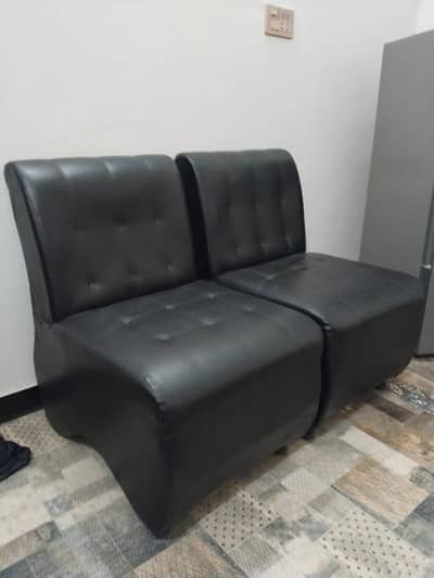 6 Office sofa set available