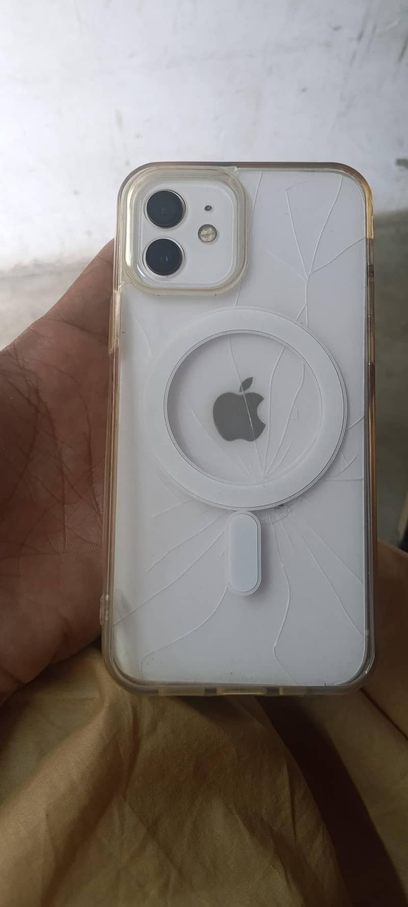 Apple iPhone 12 3