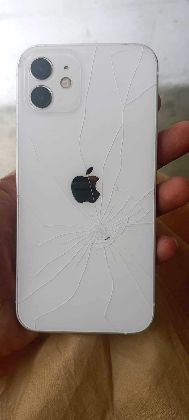 Apple iPhone 12 6