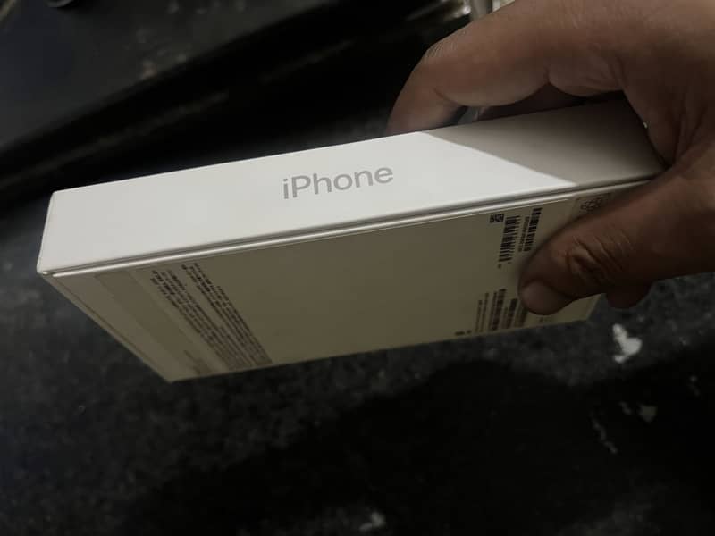 Apple iPhone 13 6