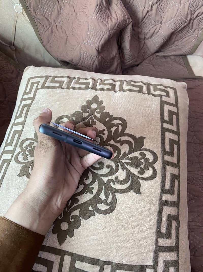 Google Pixel 7a 4