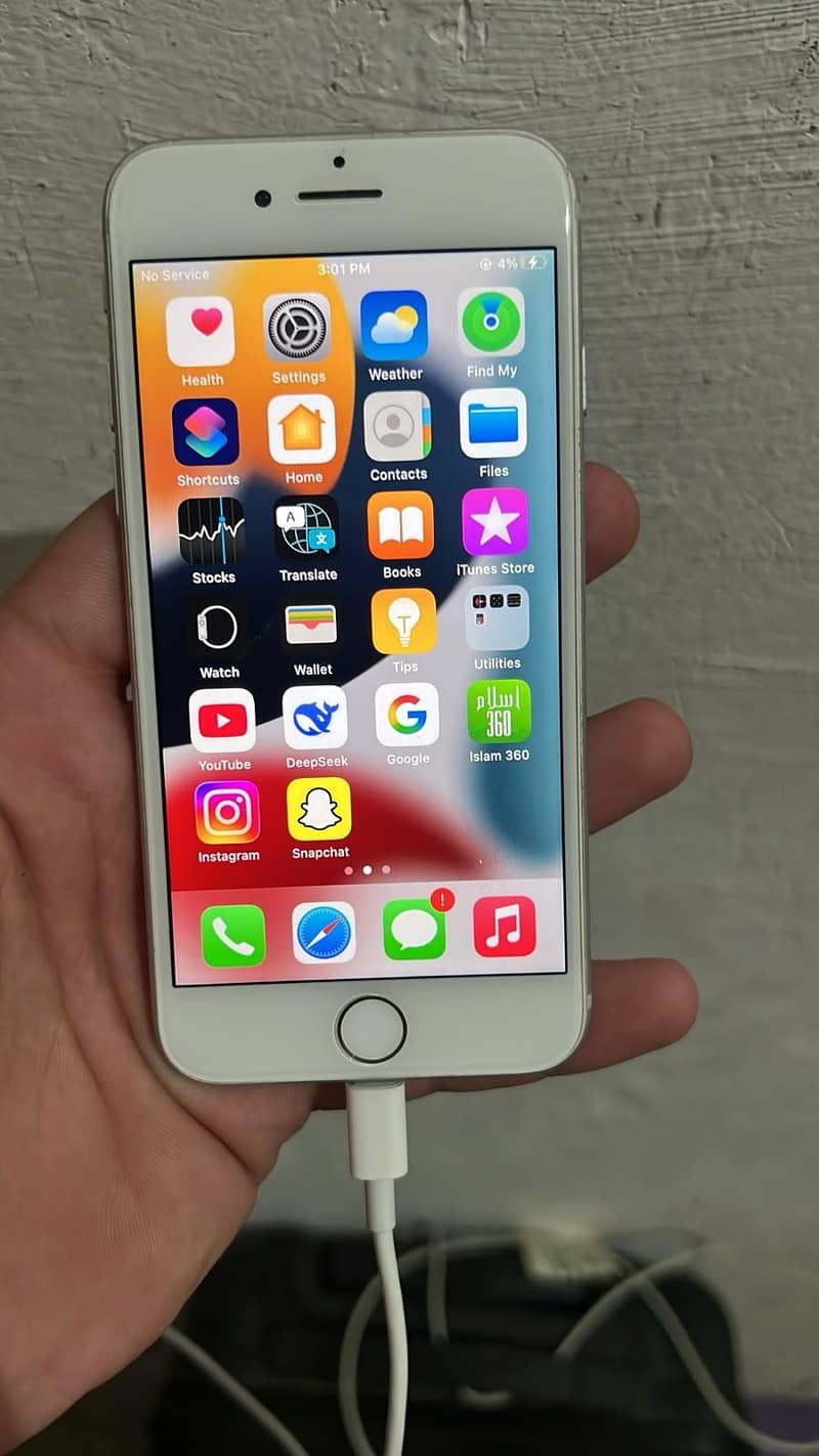 Apple iPhone 7 1