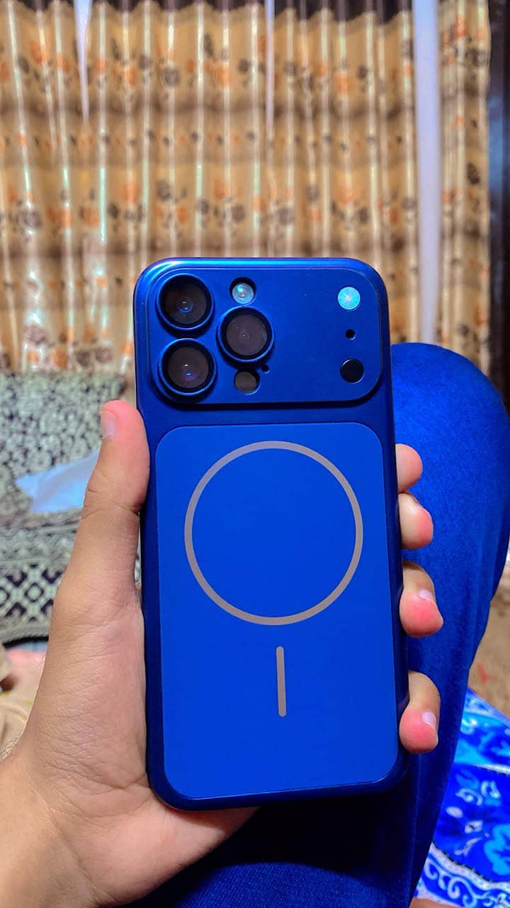 Apple iPhone 14 Pro Max 0