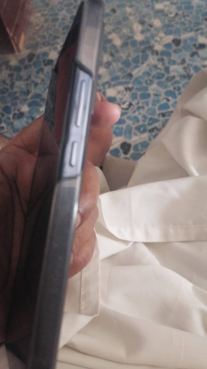 Infinix Note 40 6