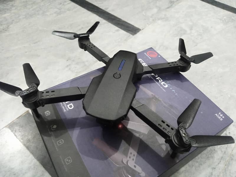 Drone cemera E88 pro 12
