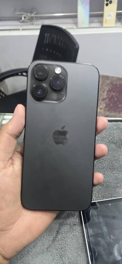 Apple iPhone 16 Pro Max