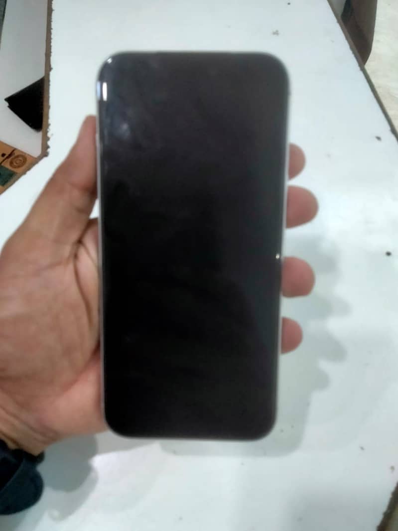 Apple iPhone 17 Pro Max 6