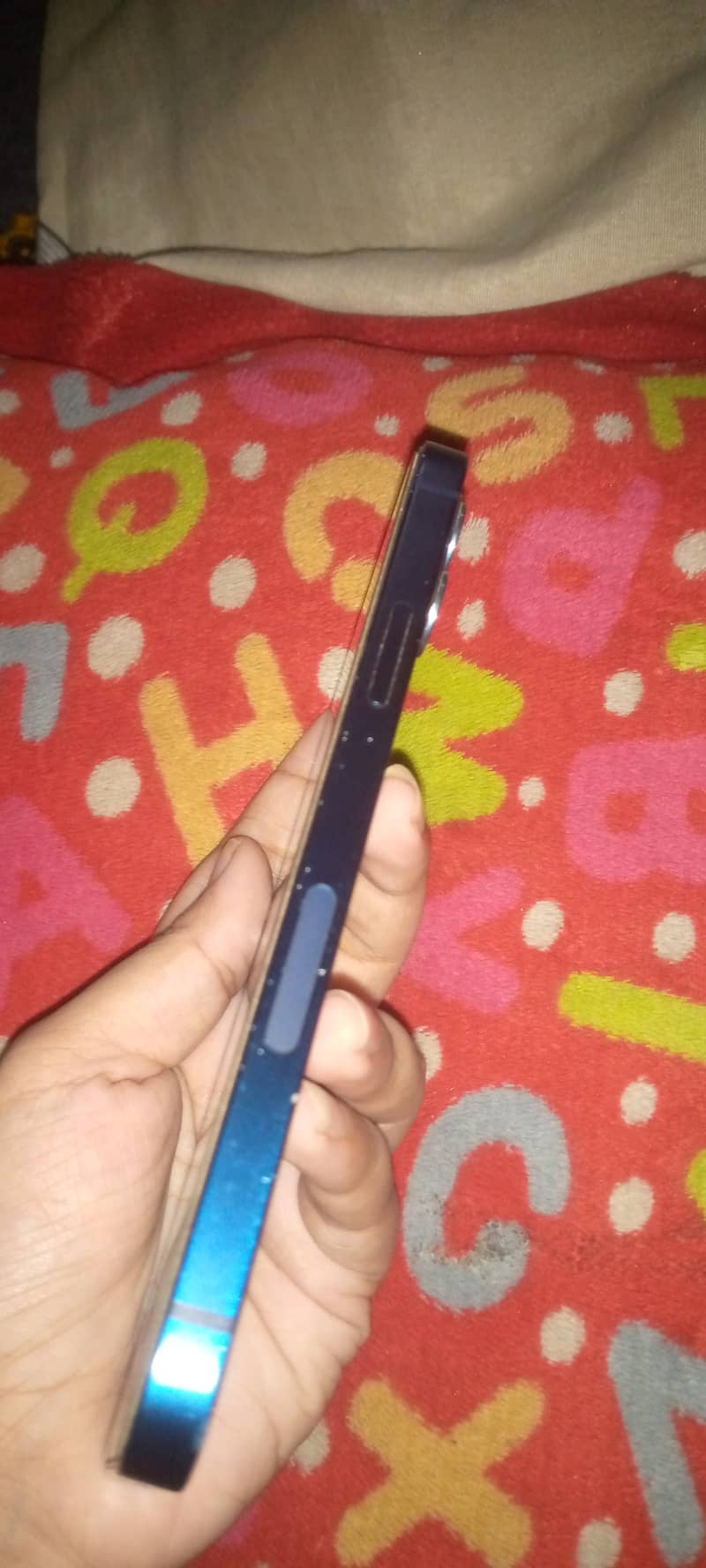 Apple iPhone 12 3