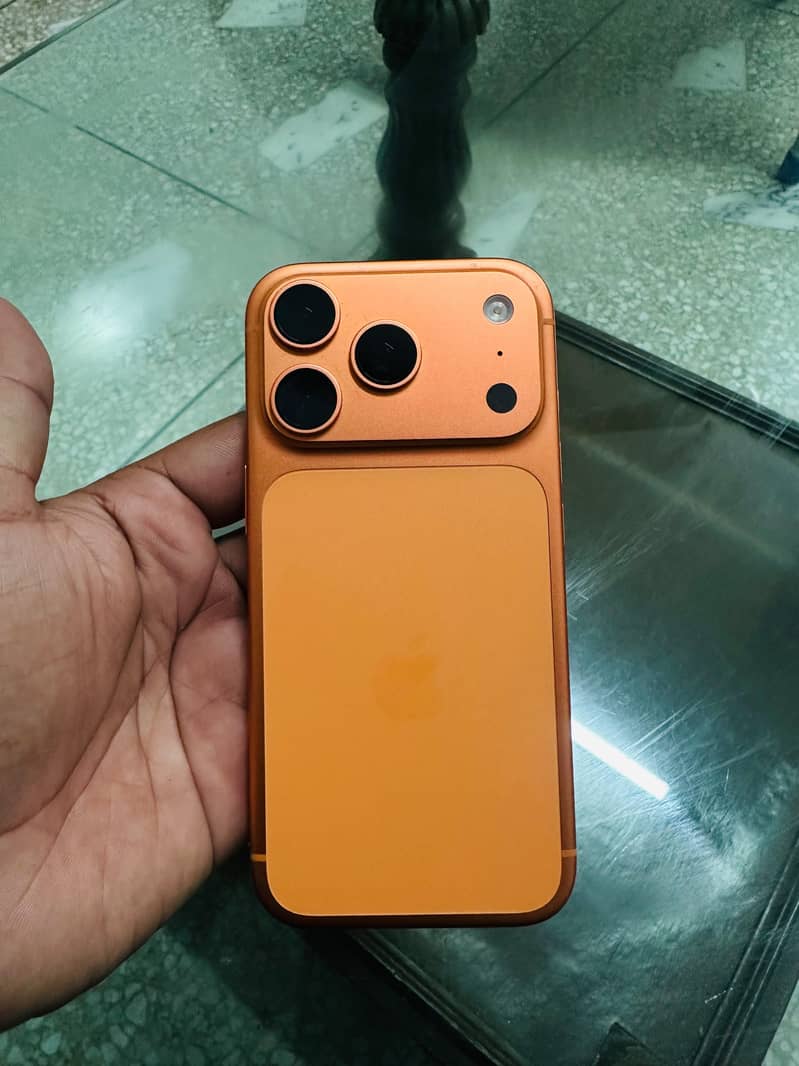Apple iPhone 17 Pro 1
