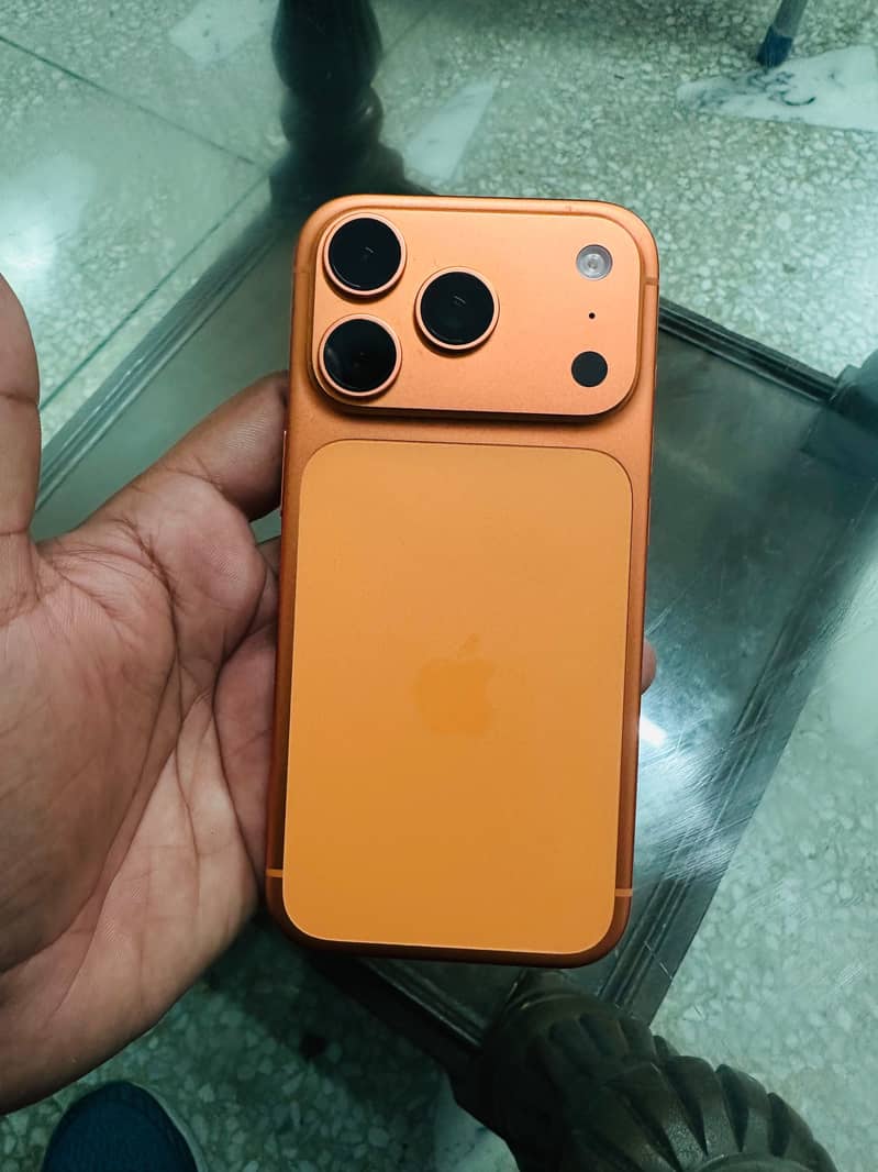 Apple iPhone 17 Pro 3