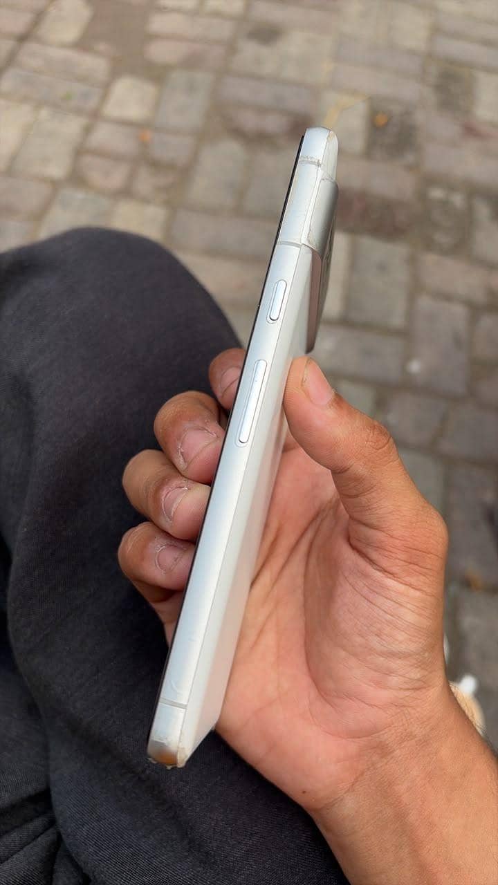 Google Pixel 7 3