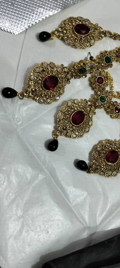 jewellery set