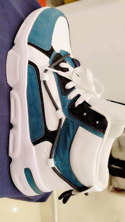 sneaker premium quality