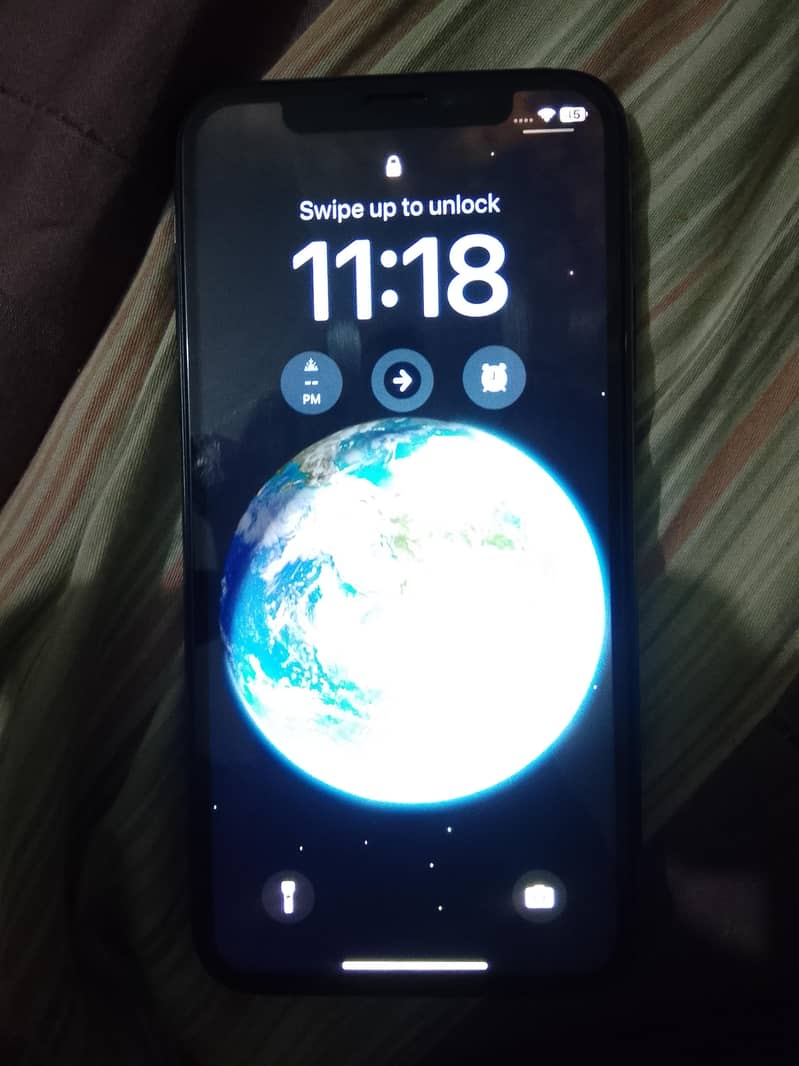 Apple iPhone XS 3