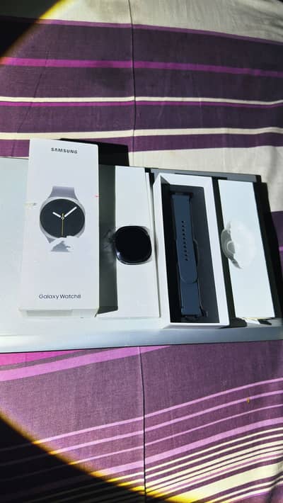 SAMSUNG WATCH 8 40MM