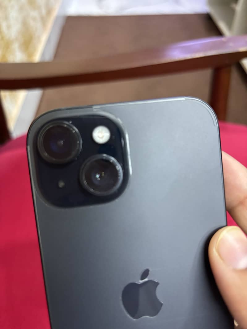 Apple iPhone 15 2