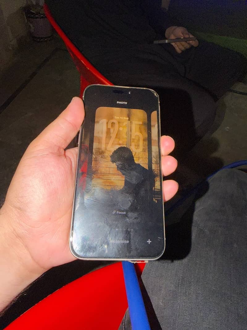 Apple iPhone 15 Pro Max 3