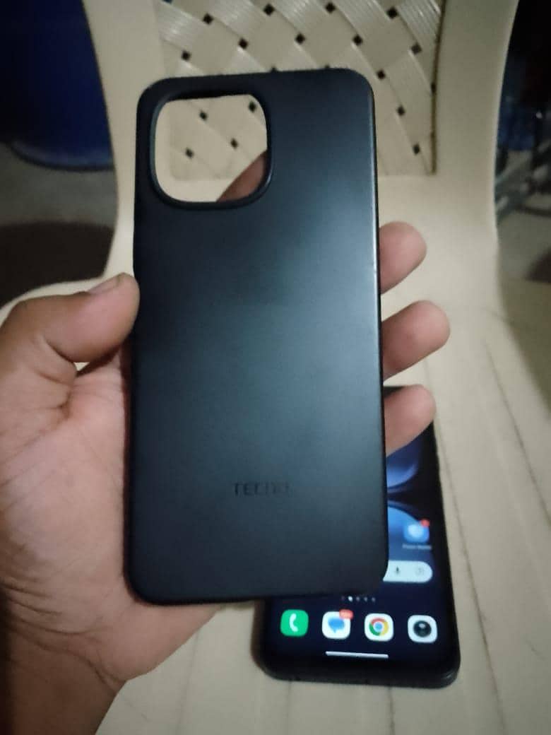 Tecno Spark 40 C 4
