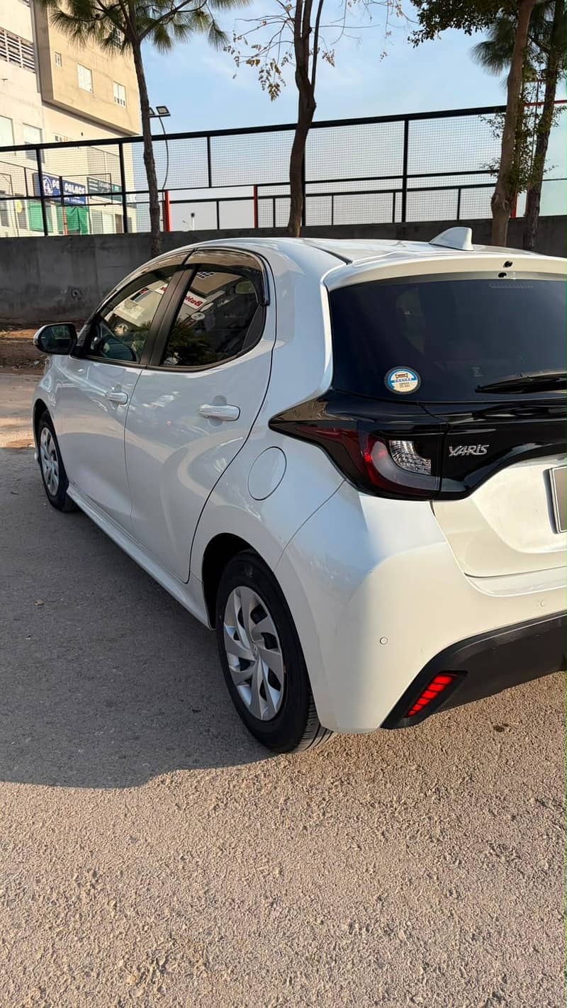Yaris 1