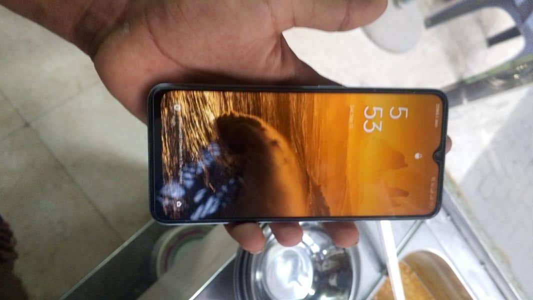 OPPO A77 1