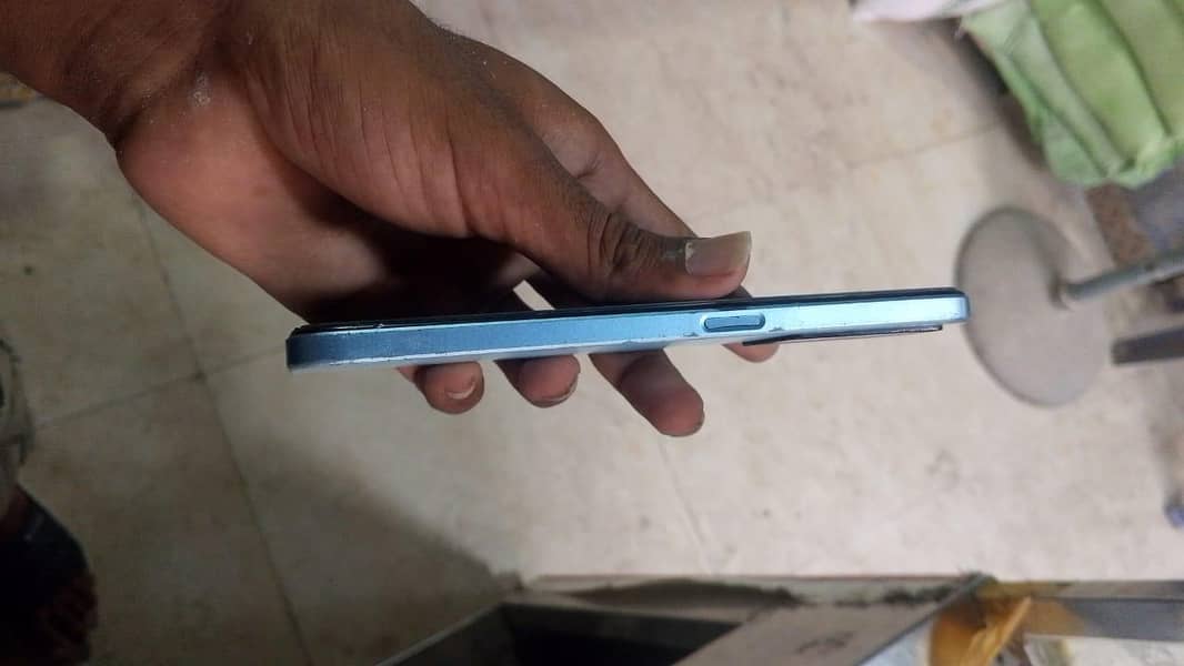 OPPO A77 3