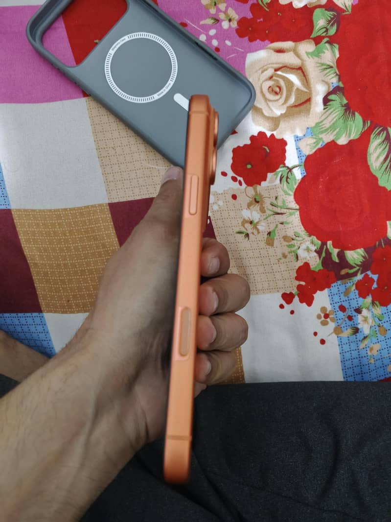 Apple iPhone 17 Pro Max 2