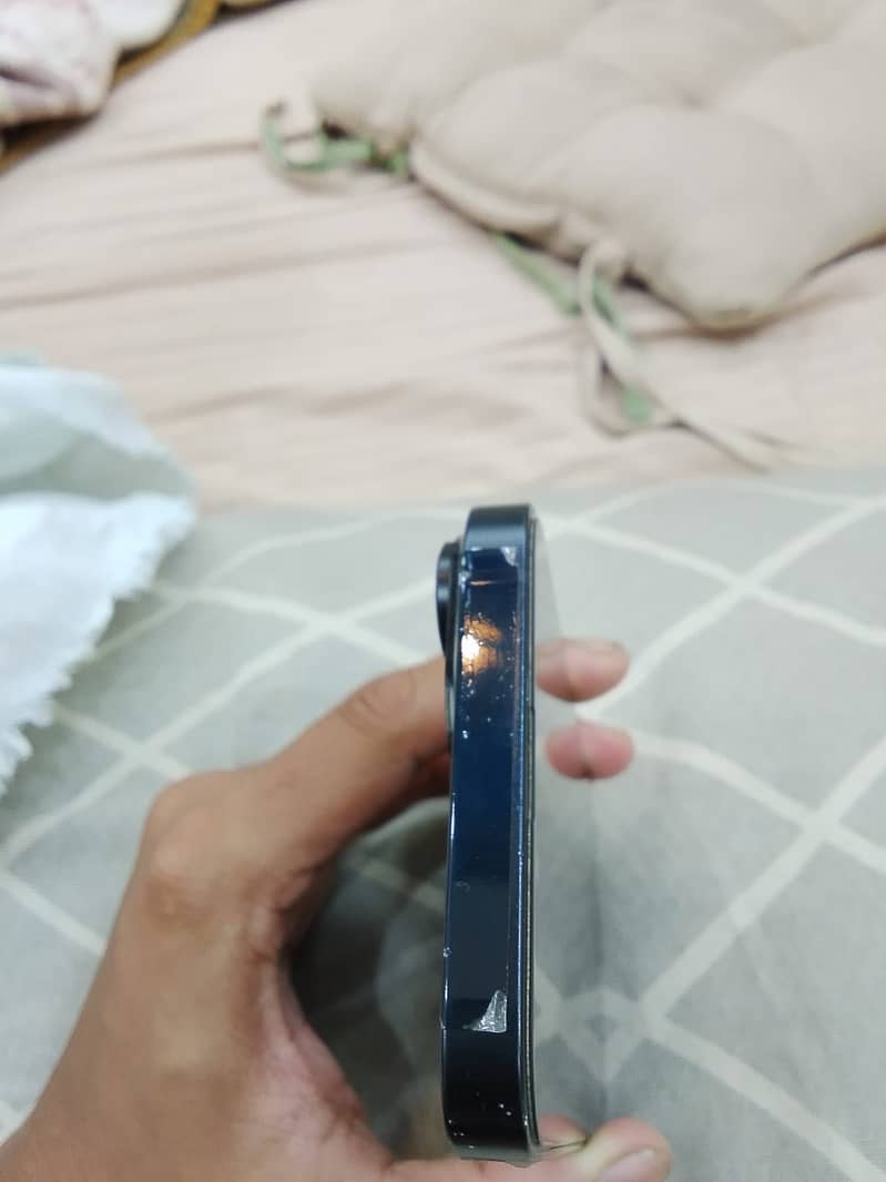 Apple iPhone 14 5