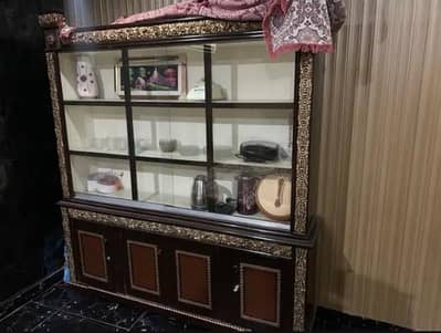 chiniot ki wood ka bana hai Sara furniture bilkul oky hai