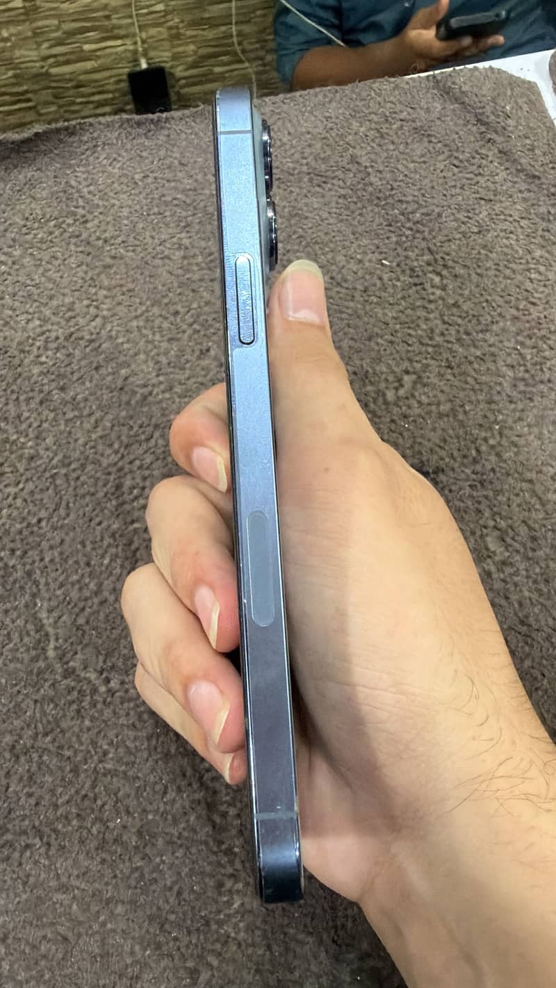 Apple iPhone 13 Pro 1