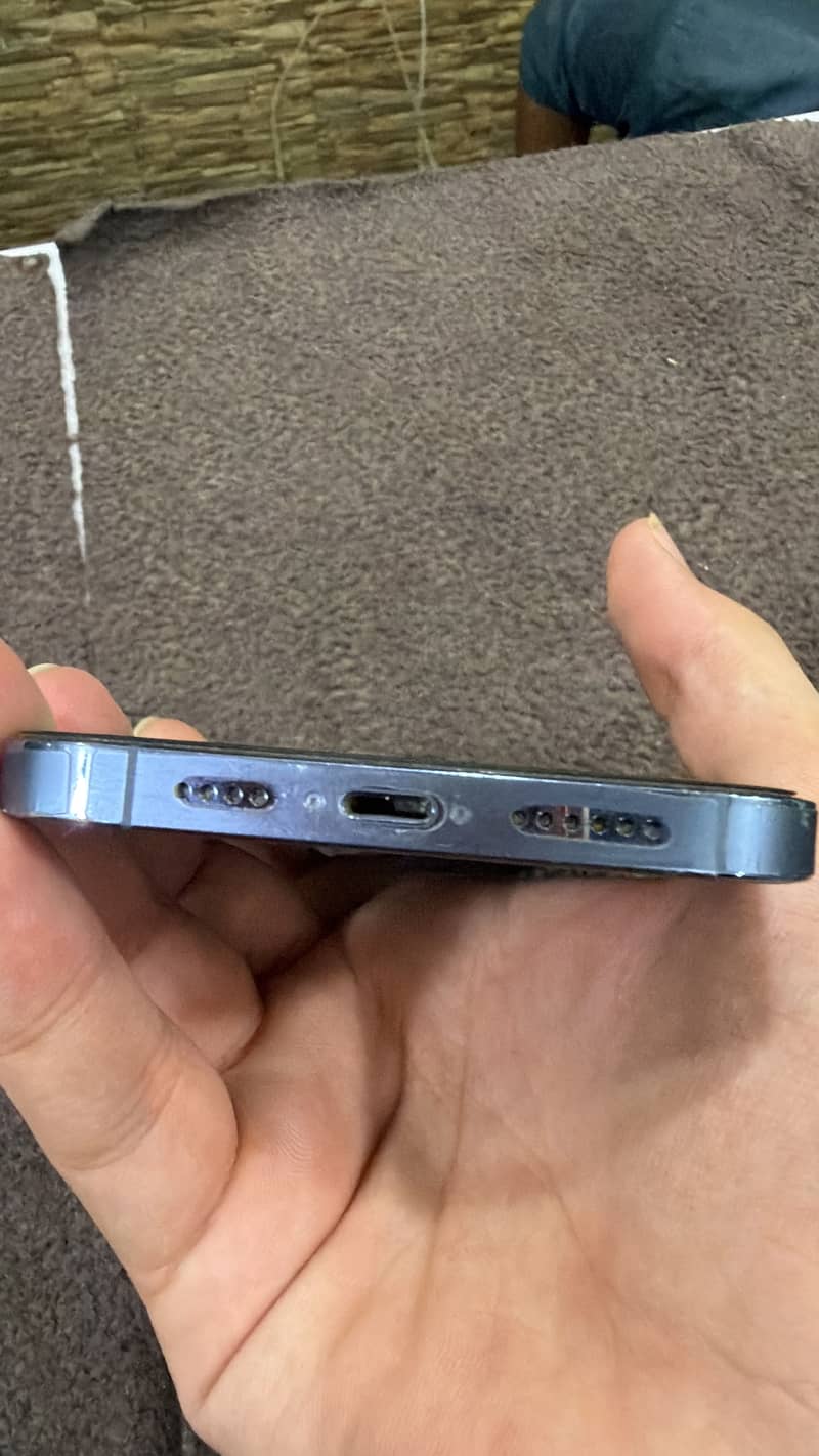 Apple iPhone 13 Pro 3