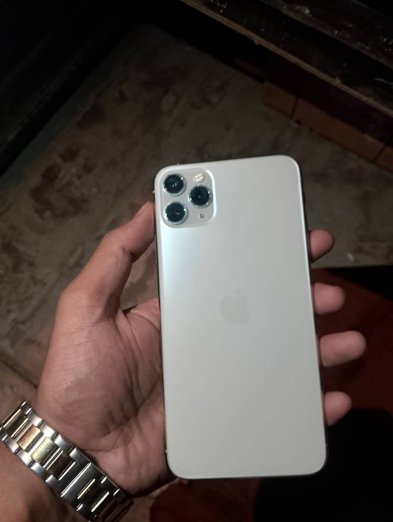 Apple iPhone 11 Pro Max 0
